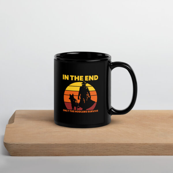 ONLY THE HODLERS SURVIVE Mug